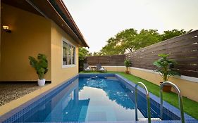 Eko Stay- Pinewood Villa